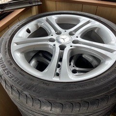 メルセデスベンツタイヤホイルセットの画像