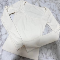 🤍もちもち裏起毛とっトップスの画像