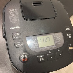 アイリスオーヤマ　炊飯器 5.5号炊きの画像