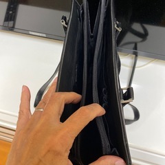 コムサの婦人用ビジネスバックの画像