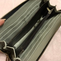 キラキラ　派手派手　長財布
の画像