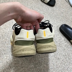 ADIDAS OZELIA 26.0cm
の画像