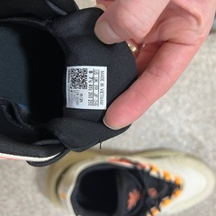 ADIDAS OZELIA 26.0cm
の画像