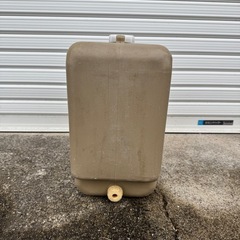 １８リットルタンク　中古品の画像