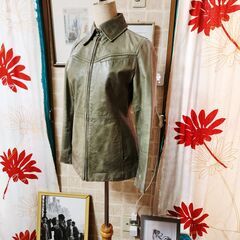 ABAHOUSE(アバハウス) しっとり本革。柔らかなオリーブグリーンの素敵なレザージャケット、いかがでしょうか？の画像