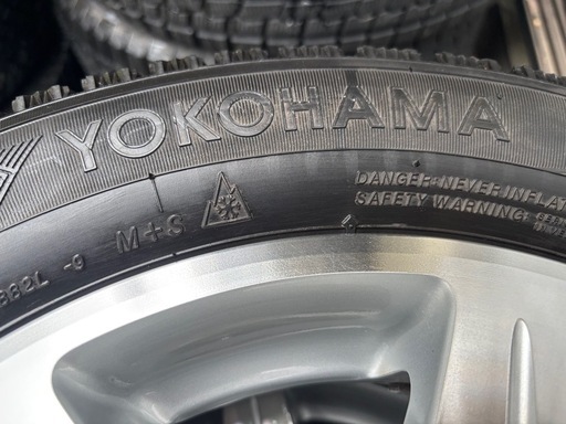 ヨコハマ iceGUARD スタッドレス タイヤ ホイール 4個セット