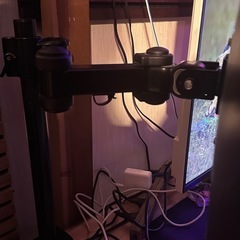 BenQ 28インチモニター&デスクアームSET(28日までは🉐)　　 の画像