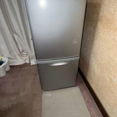 Panasonic 2ドア冷蔵庫（138L） ​【NR-B145W-S】の画像