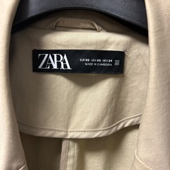 ZARAレディーストレンチコートの画像