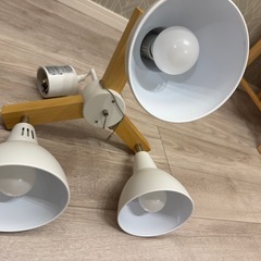 ニトリ　ペンダントライト　照明器具　電球付きの画像