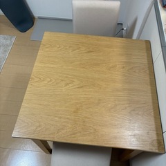 ダイニングテーブル＋チェア（2人用）の画像