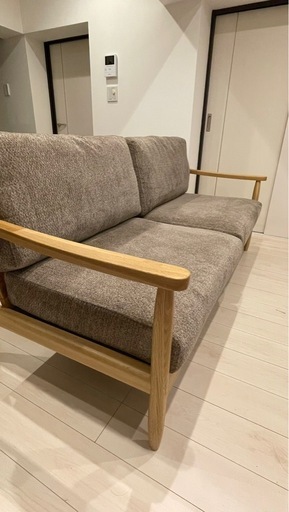 ソファ・昇降式テーブル