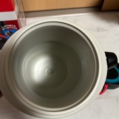 【美品】THERMOS 1.9L 水筒 保冷専用の画像