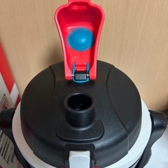 【美品】THERMOS 1.9L 水筒 保冷専用の画像