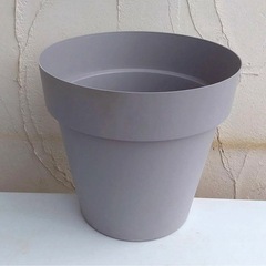 プラスチック　鉢カバーの画像