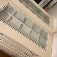 ホワイトドレッサー の画像