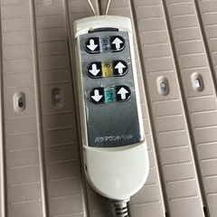 パラマウントベッド 電動介護ベッド「アウラ２１」3モーターの画像
