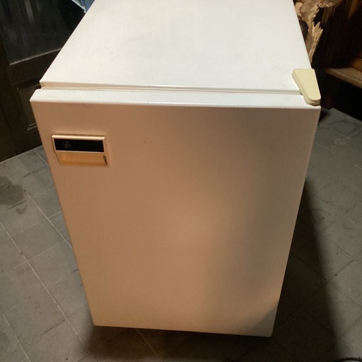 GE 冷凍庫　compact freezer 5　前開き