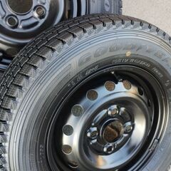 軽トラ 軽バン等 145R12 LT 6PR 深溝 バリ溝 スタッドレス ホイール 4本セット 国産タイヤ サンバー ハイゼット ミニキャブ スクラム エブリィ バン 軽トラック トラック 冬タイヤ 三菱 ミツビシの画像