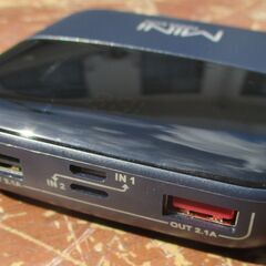 ☆Cyke Q5 10000mAhミニパワーバンクデュアルUSBポータブル充電器◆持ち運びしやすいモバイルバッテリーの画像