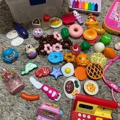 ハニアートビーズ　プリキュアパソコン　しまじろう　おままごとセット　他　知恵玩具　幼児　女の子　おもちゃセット　の画像