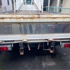 日野 2tトラック・Dutro平ボディ・平成26年式・5速MT・軽油4000CCの画像