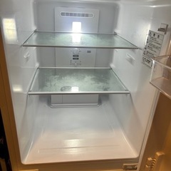 【美品】SHARP冷蔵庫（型番: SJ-D15G-W）の画像