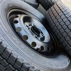 軽トラ 軽バン等 145R12 LT 6PR 深溝 バリ溝 スタッドレス ホイール 4本セット 国産タイヤ サンバー ハイゼット ミニキャブ スクラム エブリィ バン 軽トラック トラック 冬タイヤ 三菱 ミツビシの画像