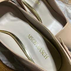 ミッシュマッシュのパンプスの画像