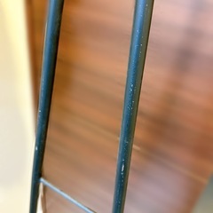 壁掛けコートハンガー 黒 スリムの画像