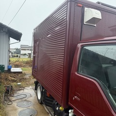 キッチンカーの画像