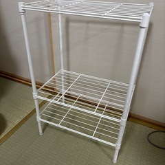 スチールラックの画像