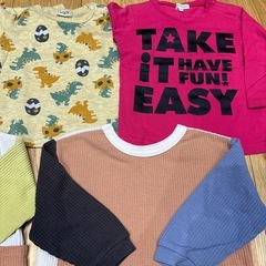 【取引中】⑦男の子90cm長そでTシャツ5枚の画像