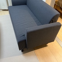 IKEA 2人掛けソファーの画像