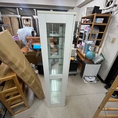 ガラス　コレクション　5段　キャビネットの画像