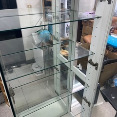 ガラス　コレクション　5段　キャビネットの画像