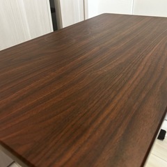昇降テーブルの画像