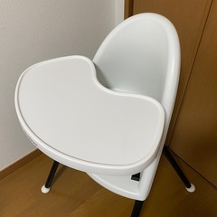 ベビービョルン BABYBJORN ハイチェア ハーネス付きの画像