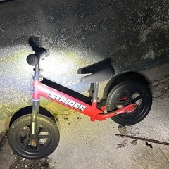 STRIDER ストライダー スポーツモデル 12インチ 赤 レッドの画像