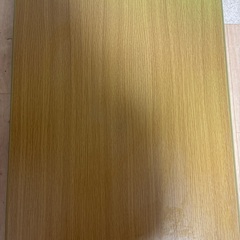 キズ、汚れがつきにくいテーブルの画像