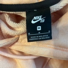 【お話中ですが早い者勝ち」】NikeSB パーカー Mサイズ  タイダイ柄の画像