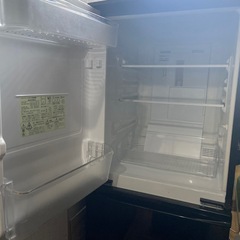 シャープ2016年製冷蔵冷蔵庫の画像