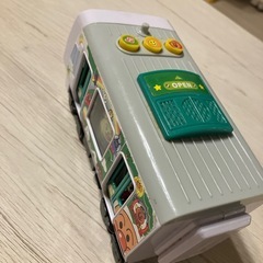 アンパンマン電車の画像