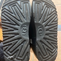 UGG Classic Clear Mini 24.5ブラック 防水防寒加工の画像