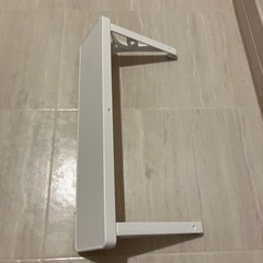 タオルかけの上に棚を作るの画像
