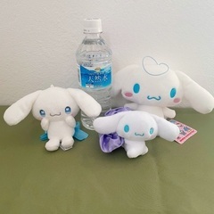 新品　3個セット！　シナモロールのシュシュ、ぬいぐるみの画像