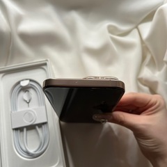 【タイムセール】美品iPhone 16 pro max 256GB SIMフリーの画像