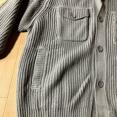 男性用カーディガンの画像