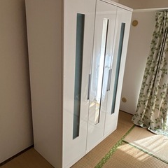 洋服収納の画像