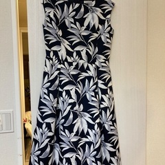 サイズM  肩から裾まで103センチ　幅ウエストあたり34センチの画像